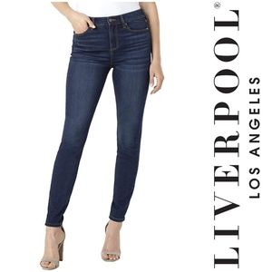 Liverpool Abby Substainable Skinny Jeans